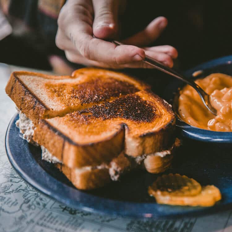 découvrez comment intégrer des glucides sains dans votre alimentation pour améliorer votre bien-être. apprenez à choisir les meilleures sources de glucides, à équilibrer votre régime alimentaire et à profiter des bienfaits nutritionnels qu'ils apportent, tout en maintenant votre énergie au quotidien.