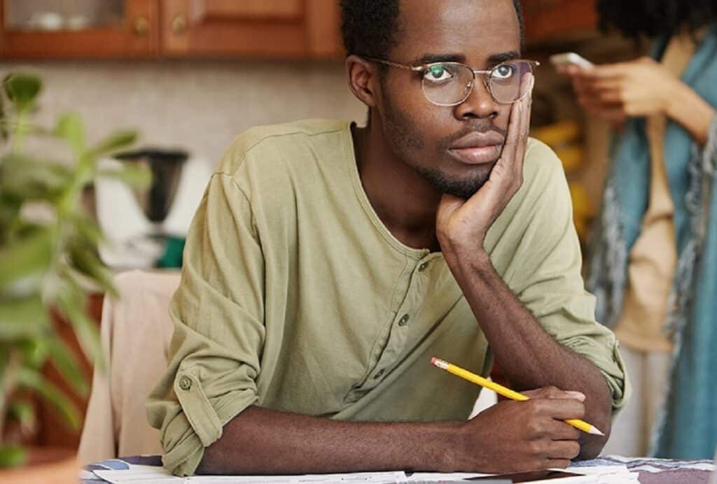 découvrez les erreurs courantes liées à l'endettement et apprenez comment les éviter pour gérer vos finances de manière plus efficace. conseils pratiques pour sortir de l'endettement et bâtir un avenir financier serein.