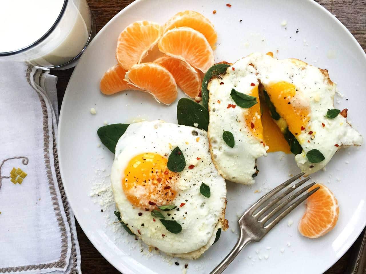 découvrez des idées de déjeuners rapides et sains pour bien démarrer votre journée. inspirez-vous de recettes équilibrées, nutritives et faciles à préparer, idéales pour les personnes pressées qui ne veulent pas sacrifier leur santé.
