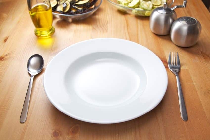 découvrez comment sauter des repas peut influencer votre poids et vos habitudes alimentaires. apprenez les effets potentiels sur votre métabolisme et recevez des conseils pour manger équilibré tout en gérant votre poids.